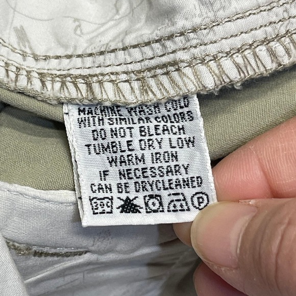 Tommy Bahamas mens chino shorts sz 34 summer shorts lightweight outdoor wear - Picture 12 of 12